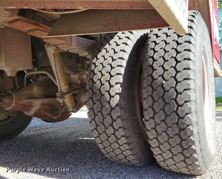 image for item DP1468 1991 Ford F450 Super Duty brush fire truck