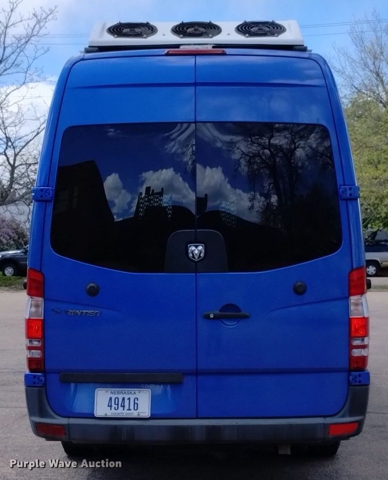 image for item DQ6099 2007 Dodge Sprinter 3500 prisoner transport van