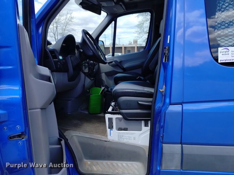 image for item DQ6099 2007 Dodge Sprinter 3500 prisoner transport van