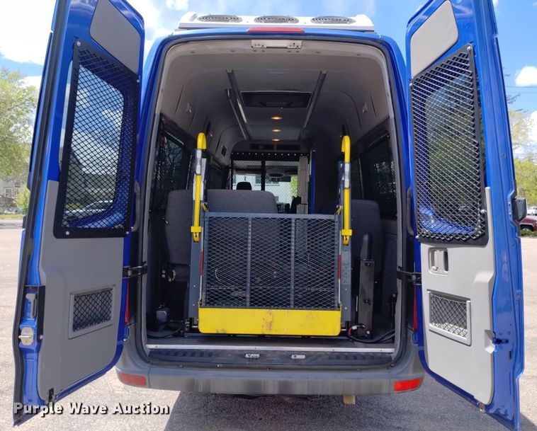 image for item DQ6099 2007 Dodge Sprinter 3500 prisoner transport van