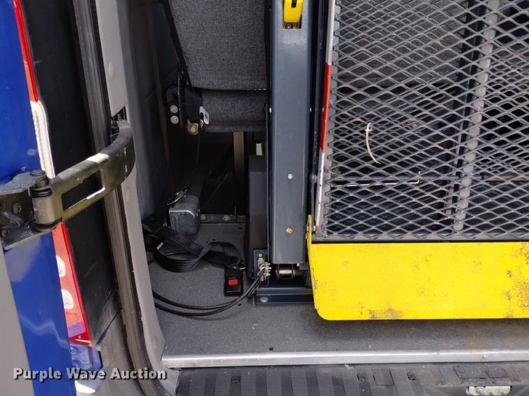 image for item DQ6099 2007 Dodge Sprinter 3500 prisoner transport van