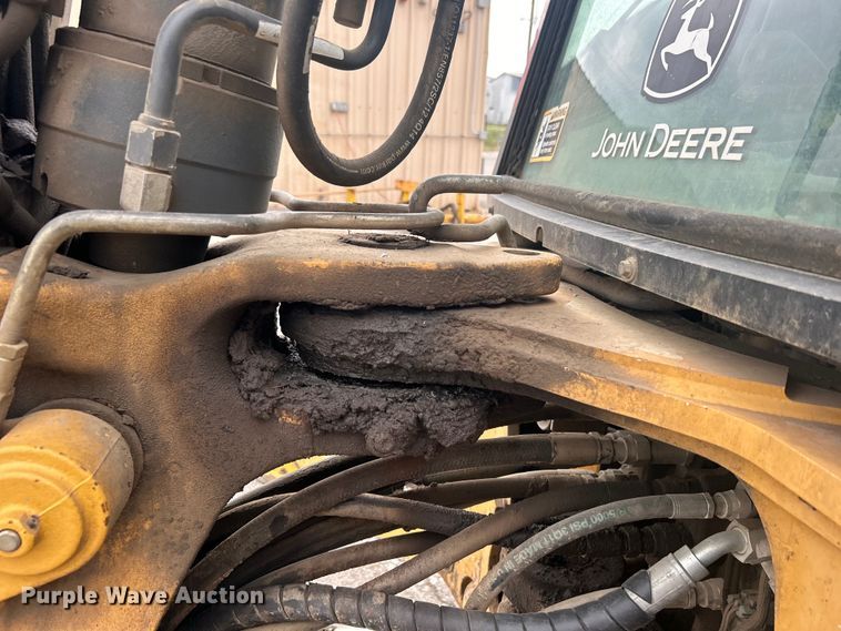 image for item EG0287 2011 John Deere 310SJ backhoe