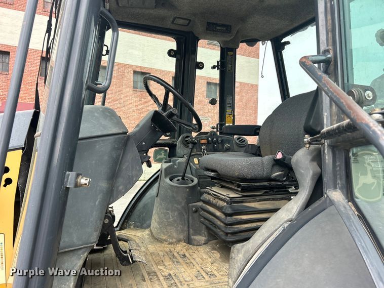 image for item EG0287 2011 John Deere 310SJ backhoe