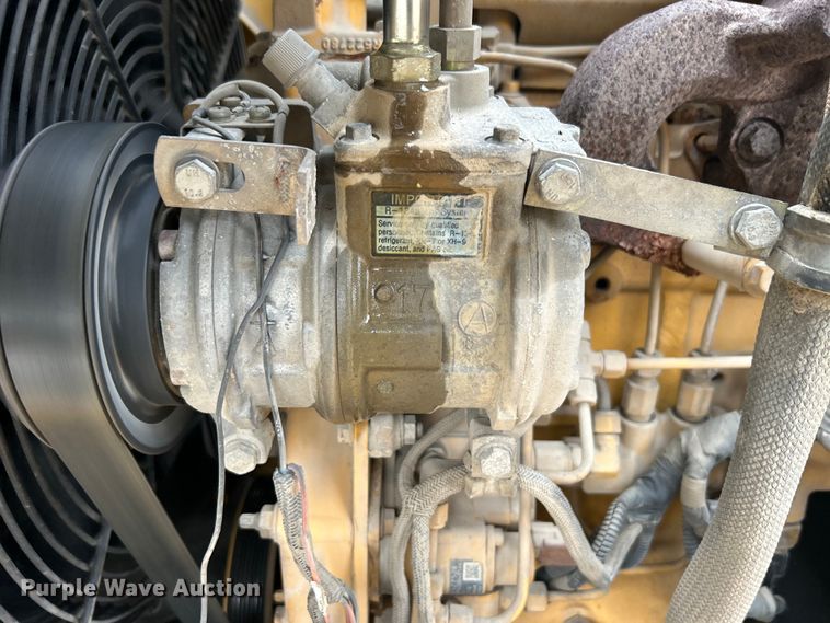 image for item EG0287 2011 John Deere 310SJ backhoe