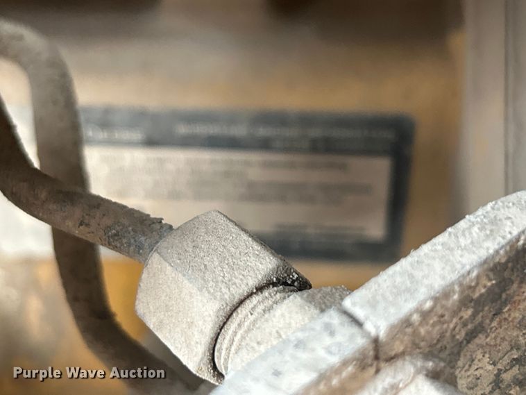 image for item EG0287 2011 John Deere 310SJ backhoe