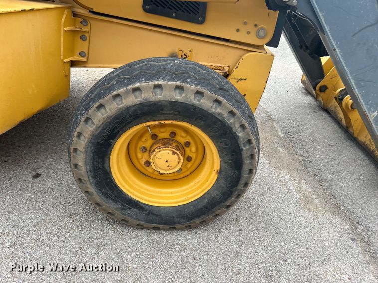 image for item EG0287 2011 John Deere 310SJ backhoe