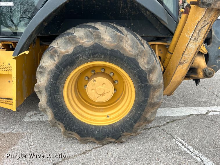 image for item EG0287 2011 John Deere 310SJ backhoe