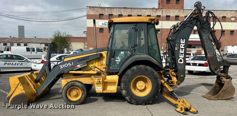 image for item EG0298 2009 John Deere  310SJ backhoe