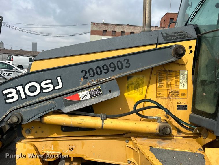 image for item EG0298 2009 John Deere  310SJ backhoe