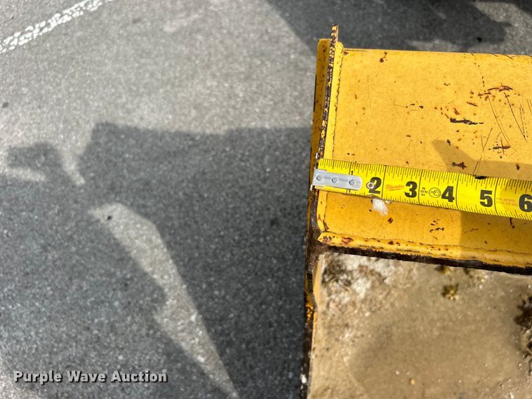 image for item EG0298 2009 John Deere  310SJ backhoe