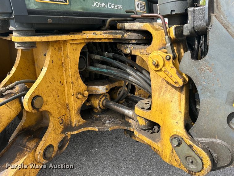 image for item EG0298 2009 John Deere  310SJ backhoe