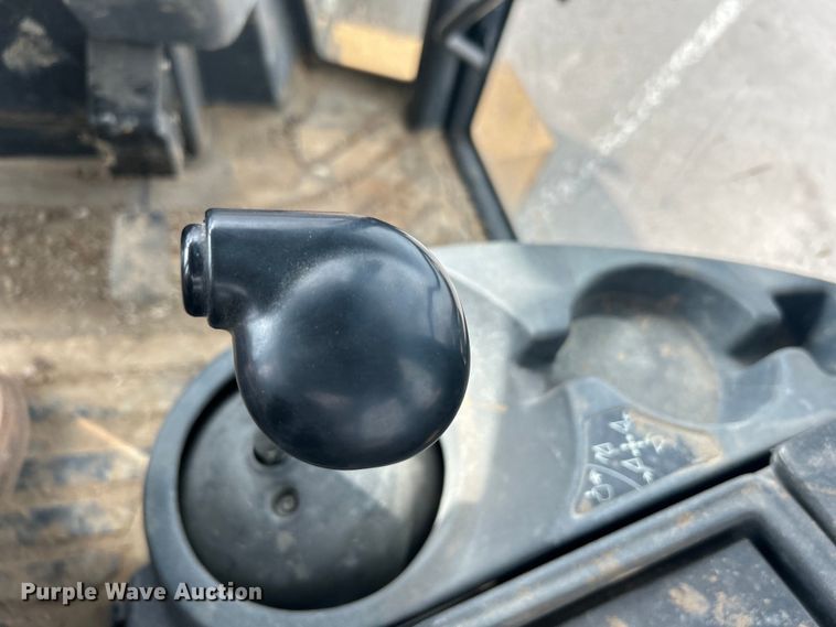 image for item EG0298 2009 John Deere  310SJ backhoe