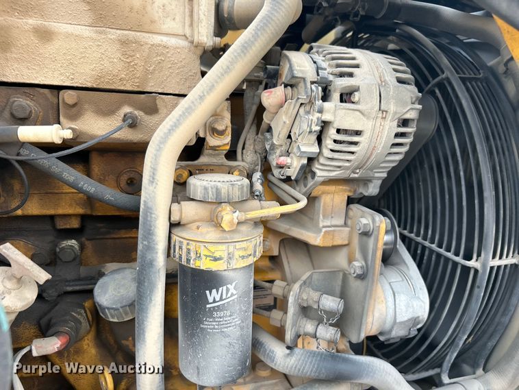 image for item EG0298 2009 John Deere  310SJ backhoe