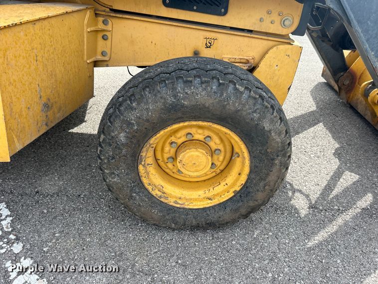 image for item EG0298 2009 John Deere  310SJ backhoe