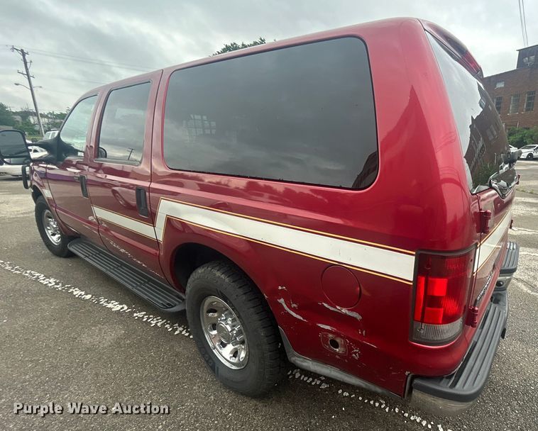 image for item EG0337 2003 Ford Excursion SUV