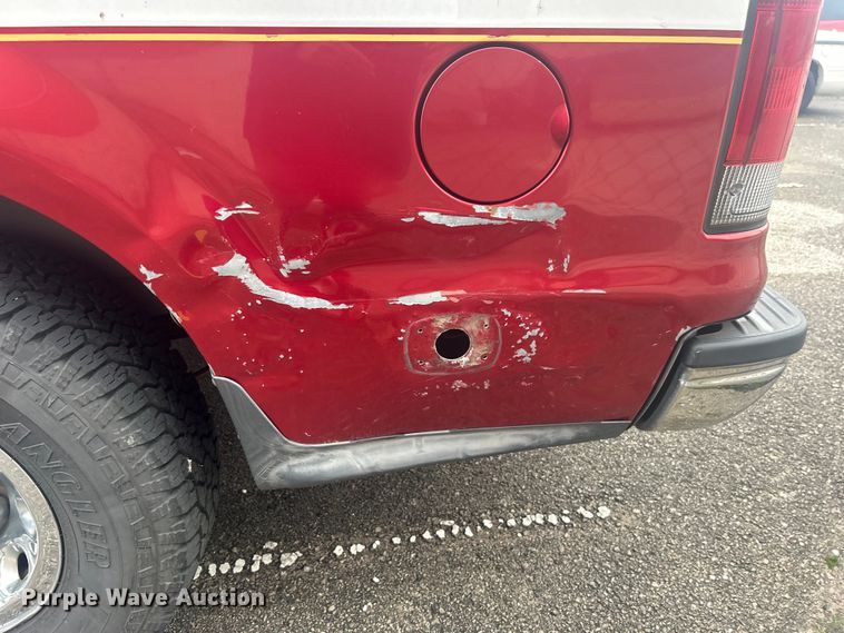 image for item EG0337 2003 Ford Excursion SUV