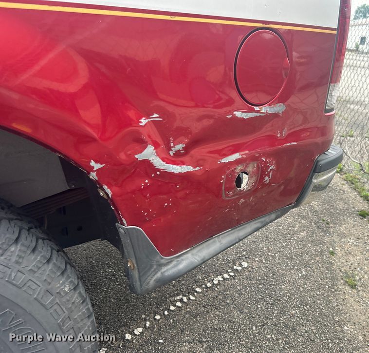 image for item EG0337 2003 Ford Excursion SUV