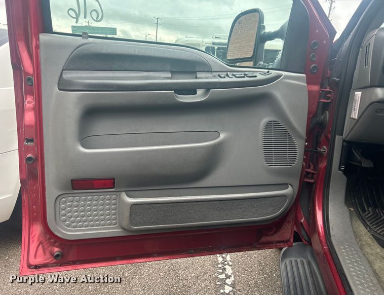 image for item EG0337 2003 Ford Excursion SUV