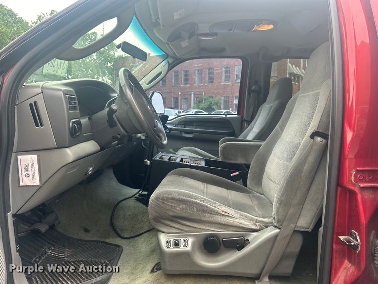 image for item EG0337 2003 Ford Excursion SUV