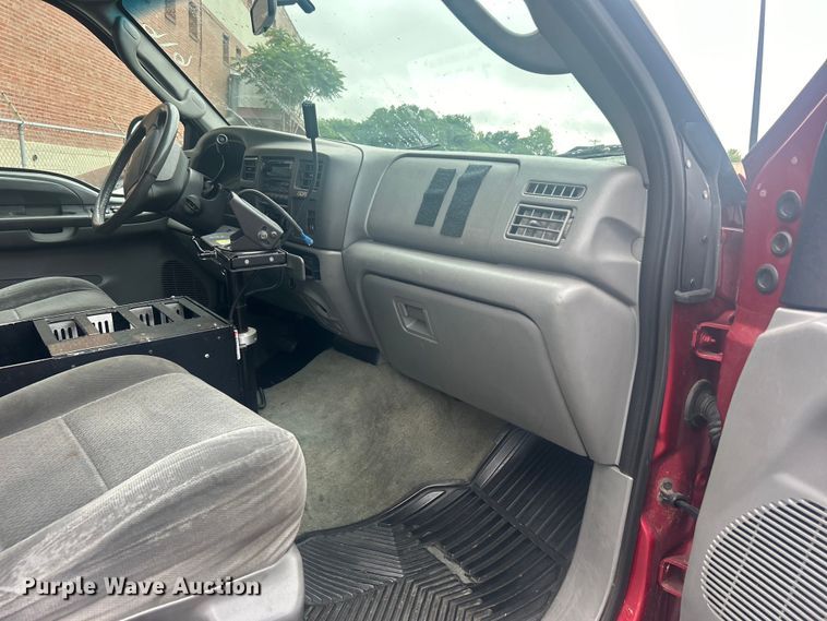 image for item EG0337 2003 Ford Excursion SUV