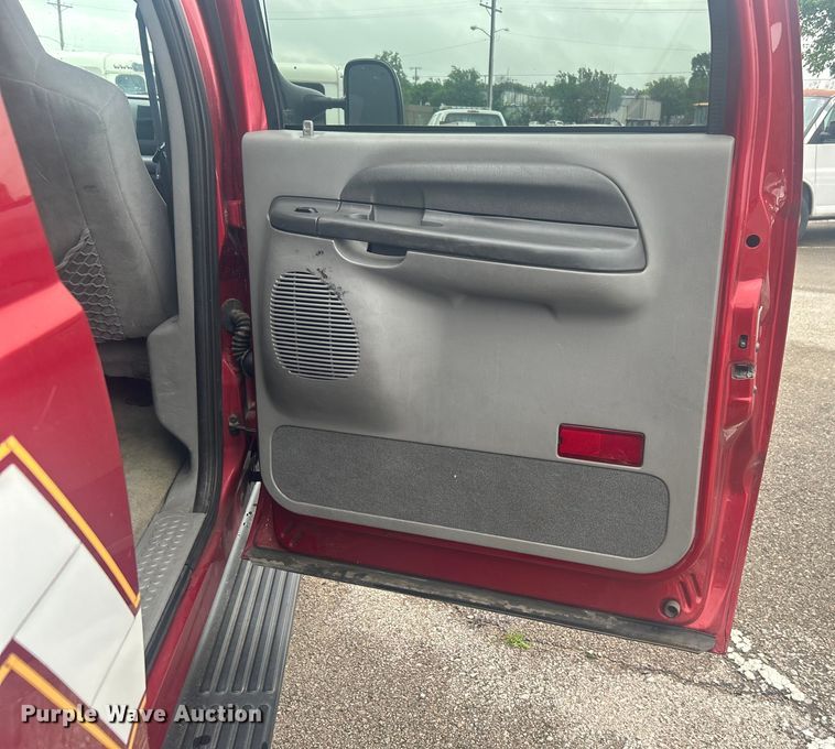 image for item EG0337 2003 Ford Excursion SUV