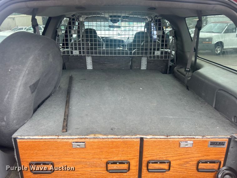 image for item EG0337 2003 Ford Excursion SUV