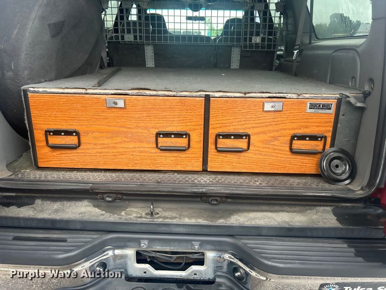 image for item EG0337 2003 Ford Excursion SUV