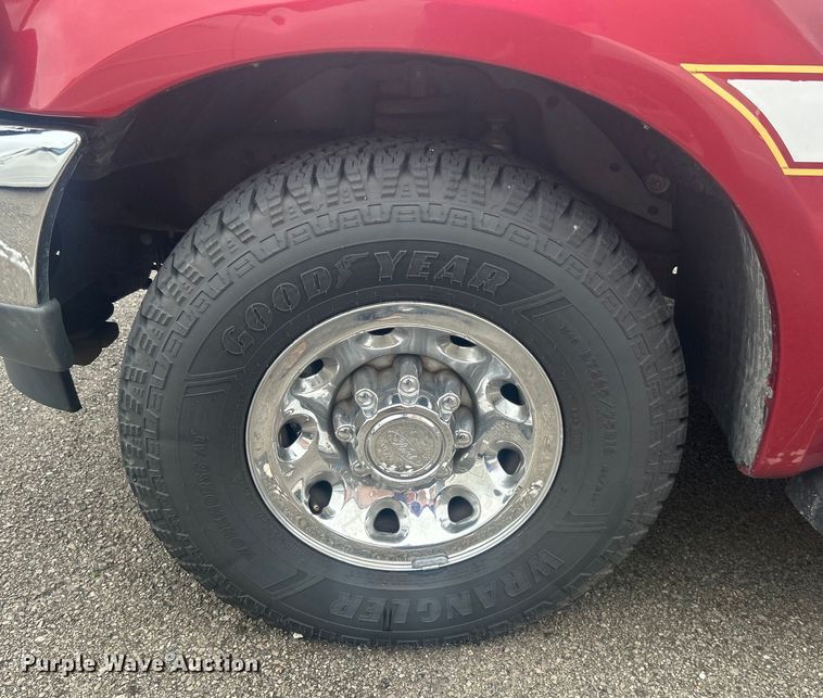 image for item EG0337 2003 Ford Excursion SUV