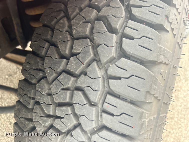 image for item EG0337 2003 Ford Excursion SUV