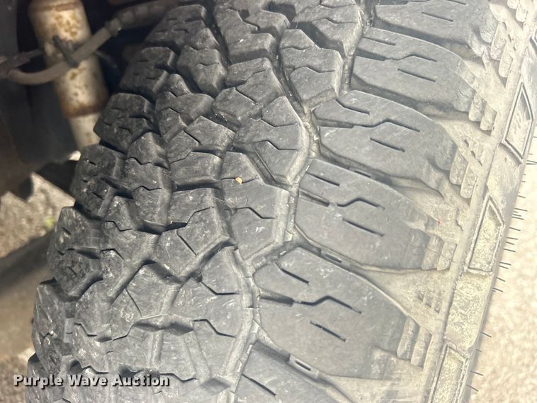 image for item EG0337 2003 Ford Excursion SUV