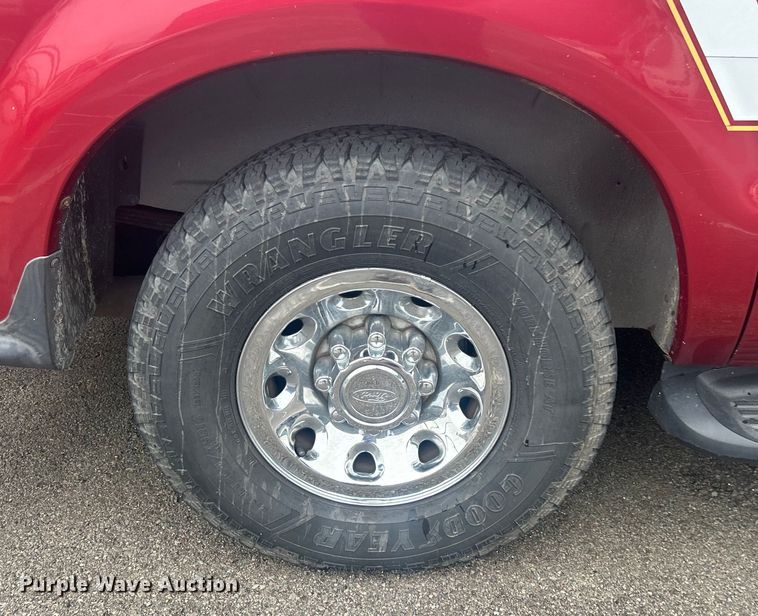 image for item EG0337 2003 Ford Excursion SUV