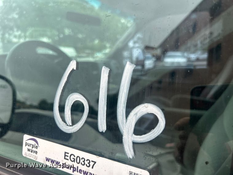 image for item EG0337 2003 Ford Excursion SUV