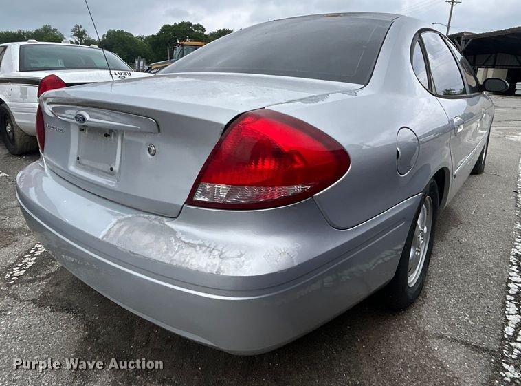 image for item EG0344 2006 Ford Taurus 