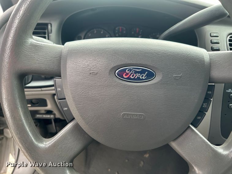 image for item EG0344 2006 Ford Taurus 