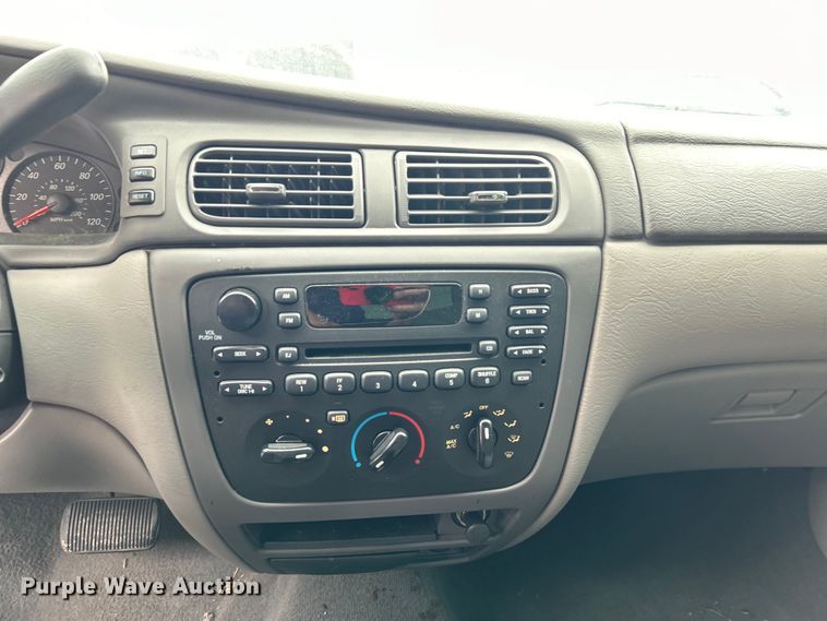 image for item EG0344 2006 Ford Taurus 