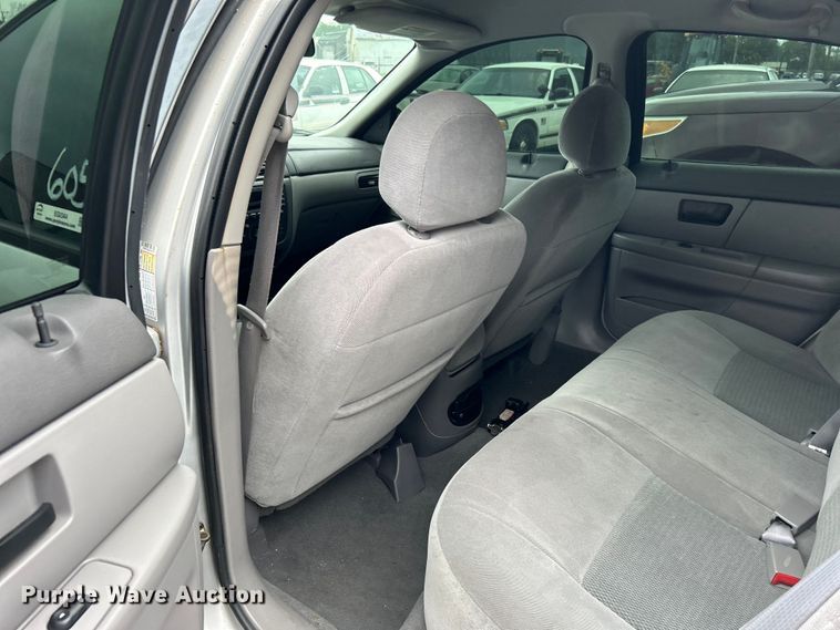 image for item EG0344 2006 Ford Taurus 