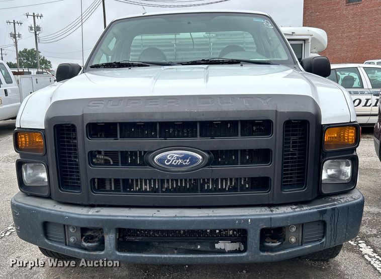 image for item EG0346 2008 Ford F250 Super Duty pickup truck