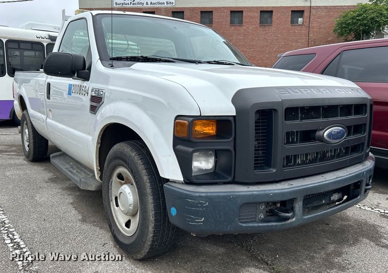 image for item EG0346 2008 Ford F250 Super Duty pickup truck
