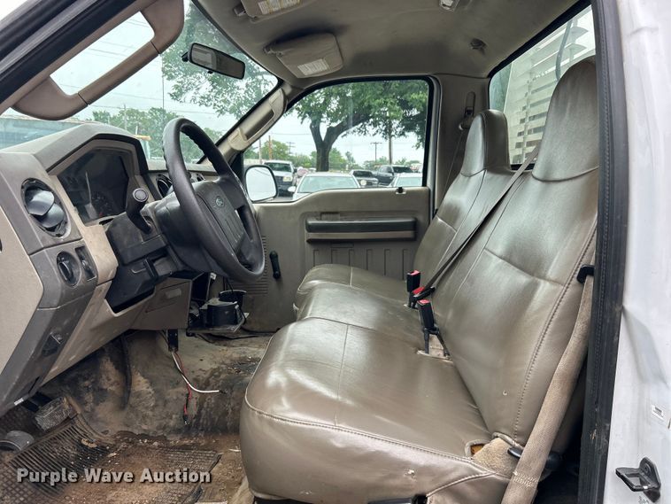 image for item EG0346 2008 Ford F250 Super Duty pickup truck