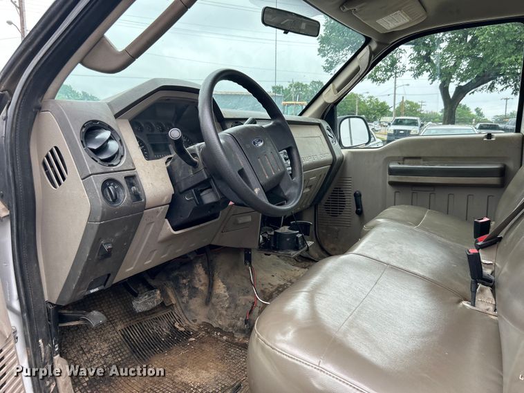 image for item EG0346 2008 Ford F250 Super Duty pickup truck