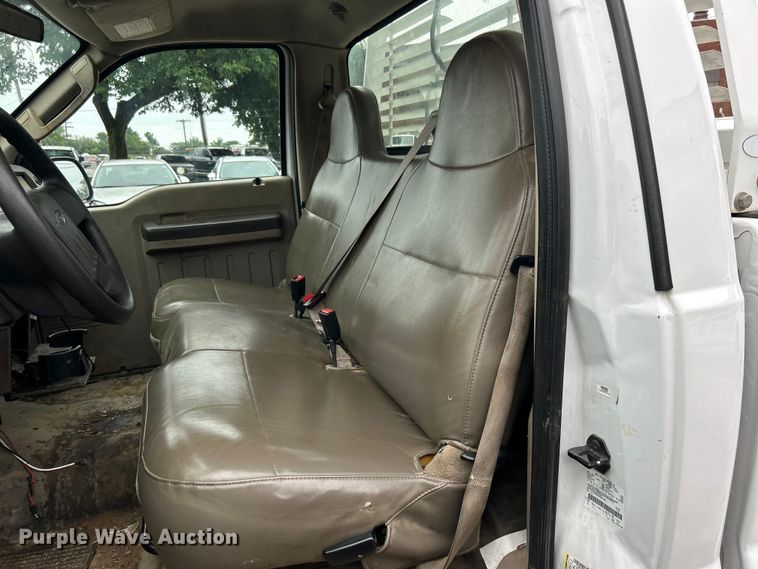 image for item EG0346 2008 Ford F250 Super Duty pickup truck