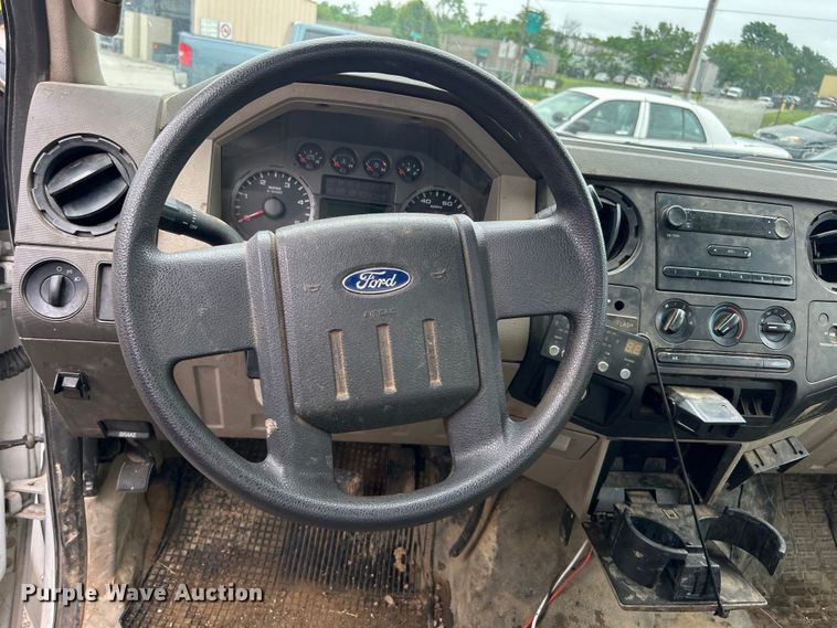 image for item EG0346 2008 Ford F250 Super Duty pickup truck
