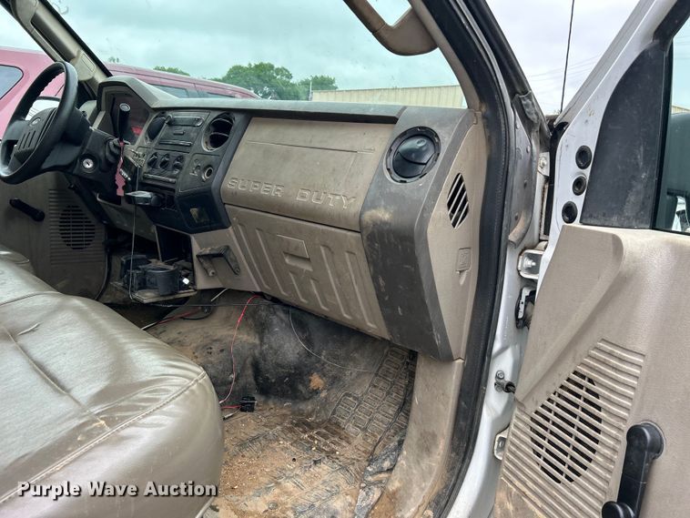 image for item EG0346 2008 Ford F250 Super Duty pickup truck