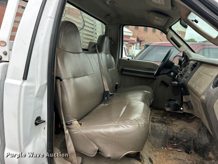 image for item EG0346 2008 Ford F250 Super Duty pickup truck