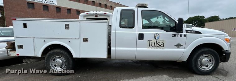 image for item EG0347 2011 Ford F250 Super Duty SuperCab utility bed pickup truck