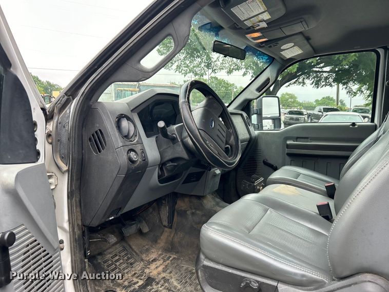 image for item EG0347 2011 Ford F250 Super Duty SuperCab utility bed pickup truck