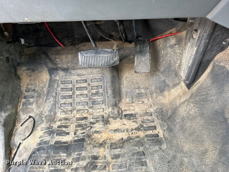 image for item EG0347 2011 Ford F250 Super Duty SuperCab utility bed pickup truck