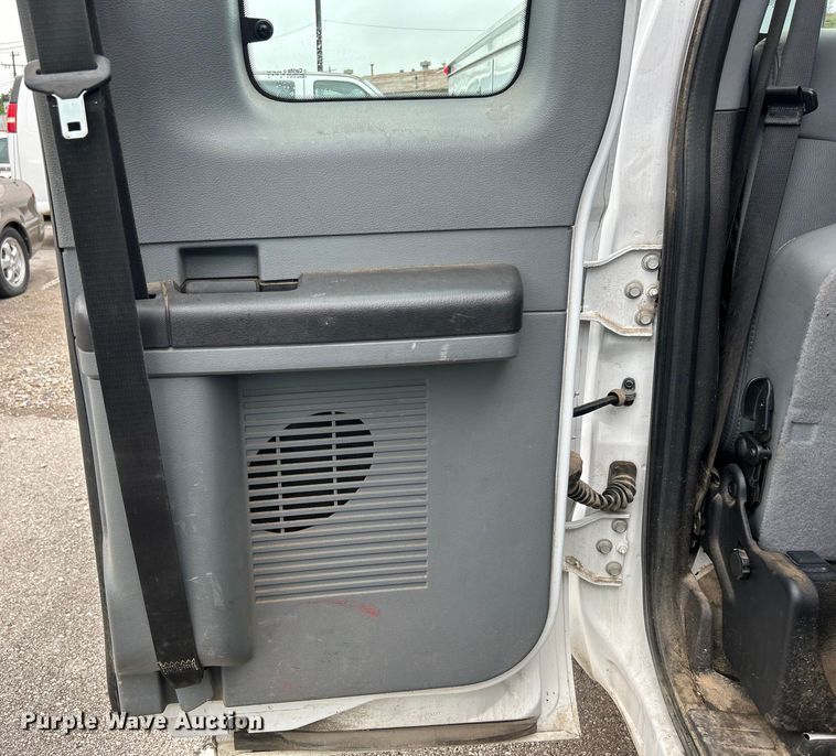 image for item EG0347 2011 Ford F250 Super Duty SuperCab utility bed pickup truck