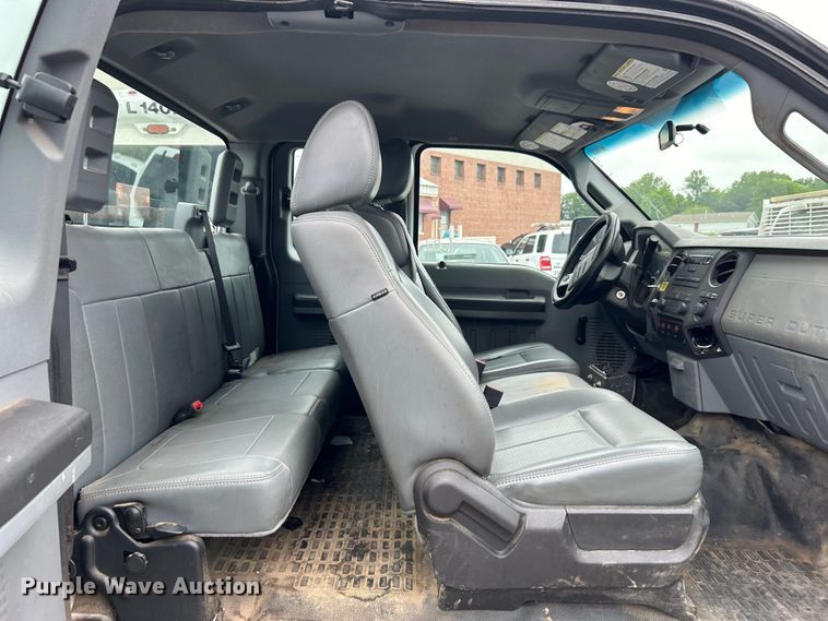 image for item EG0347 2011 Ford F250 Super Duty SuperCab utility bed pickup truck