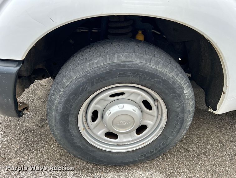 image for item EG0347 2011 Ford F250 Super Duty SuperCab utility bed pickup truck